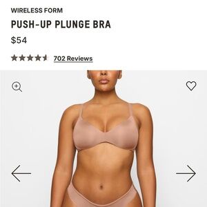 Skims wireless form push up plunge bra